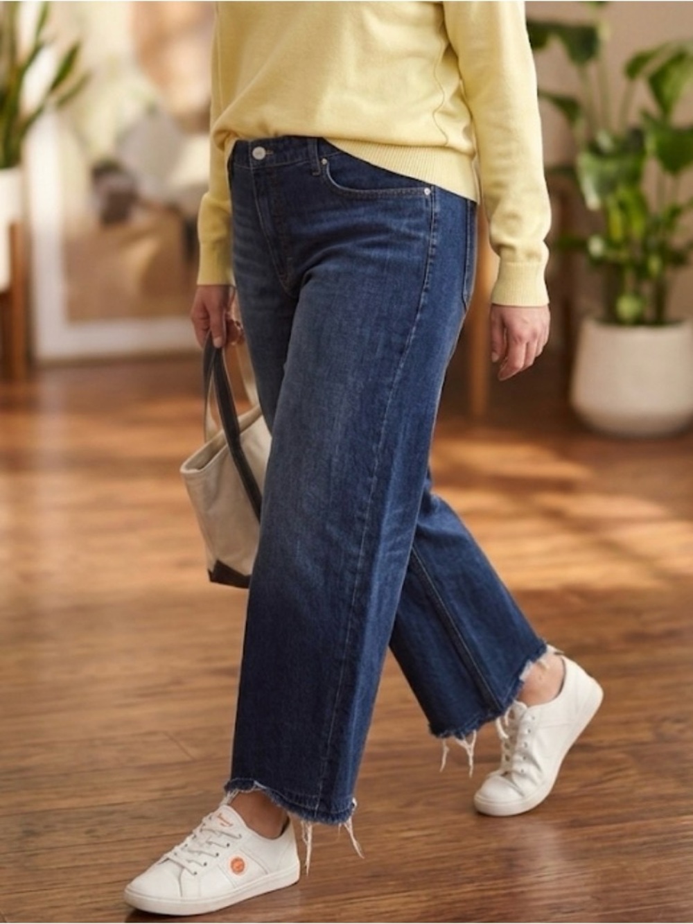 Free Assembly High Waist Cropped Wide Leg Raw Hem Jeans Size 16